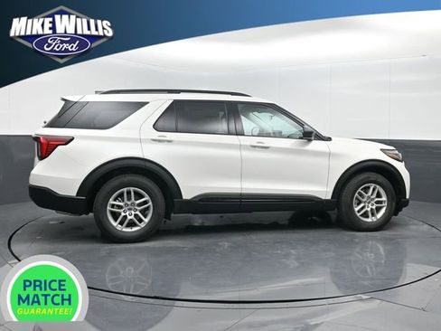 New 2026 Ford Explorer Active w/ Active Comfort Package image 8