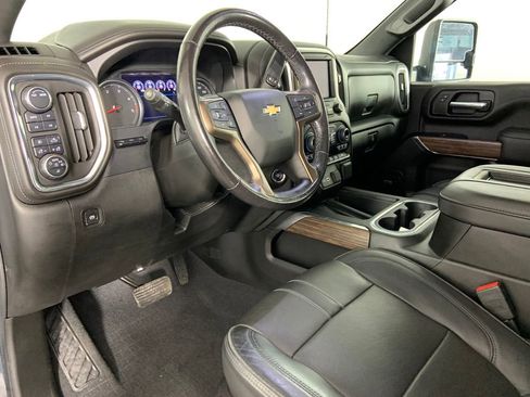 Used 2020 Chevrolet Silverado 3500 High Country AWD/4WD image 25