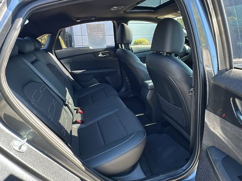 Used 2023 Kia Forte GT-Line w/ GT-Line Premium Package FWD image 25