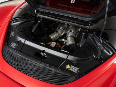 Used 2025 Ferrari 296 GTS image 18