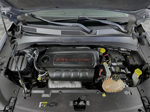 Used 2018 Jeep Compass Trailhawk image 32