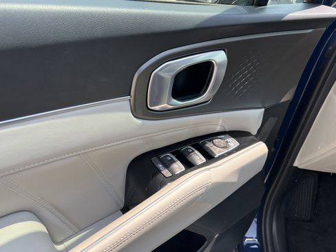 Certified 2024 Kia Sorento SX image 20