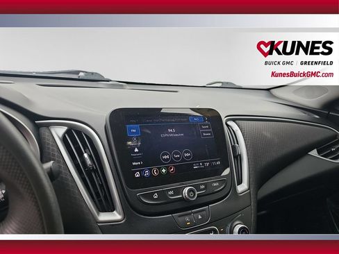 Used 2023 Chevrolet Malibu LT FWD image 19
