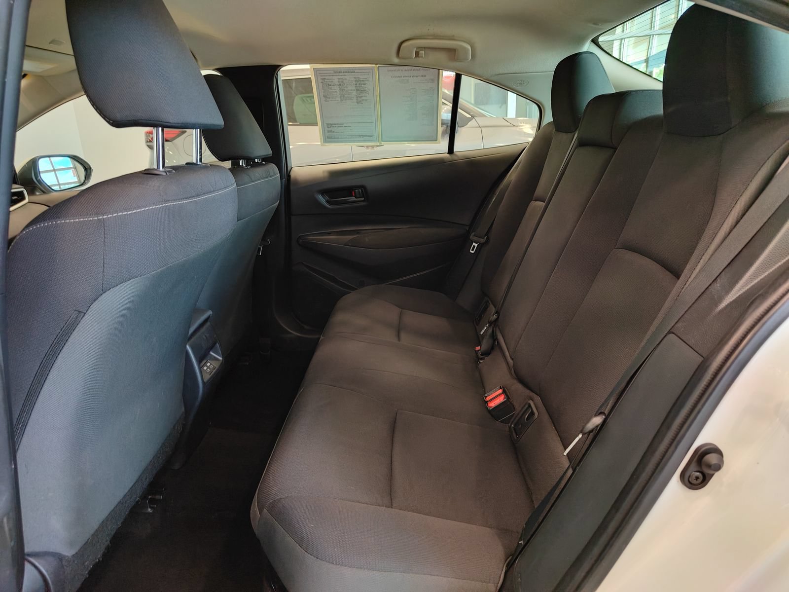Used 2025 Toyota Corolla LE FWD image 12
