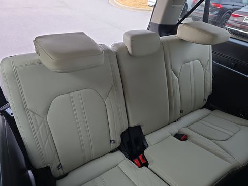 Used 2019 Ford Expedition Max Platinum image 13