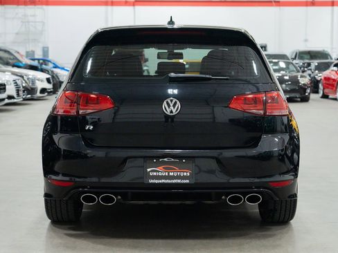 Used 2016 Volkswagen Golf 4-Door image 5