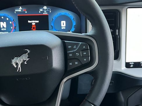 Used 2025 Ford Bronco Heritage Edition AWD/4WD image 24