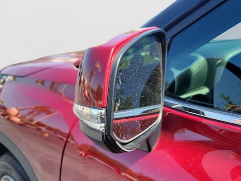 Used 2022 Toyota Highlander Limited image 6