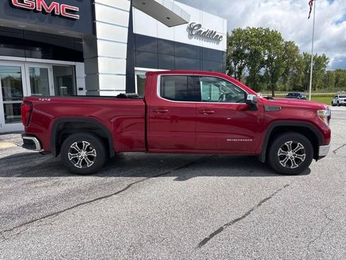 Used 2020 GMC Sierra 1500 SLE w/ SLE Value Package AWD/4WD image 4