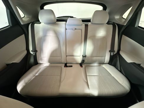 Used 2023 Hyundai Kona SEL FWD image 30