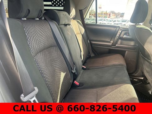 Used 2018 Toyota 4Runner TRD Off-Road image 8