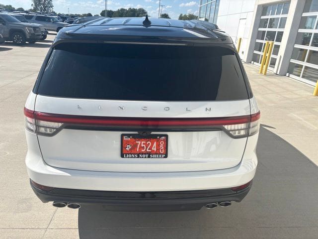 Used 2023 Lincoln Aviator Reserve w/ Equipment Group 201A RWD image 4