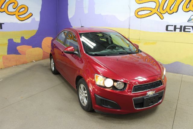 Used 2015 Chevrolet Sonic LT FWD image 2