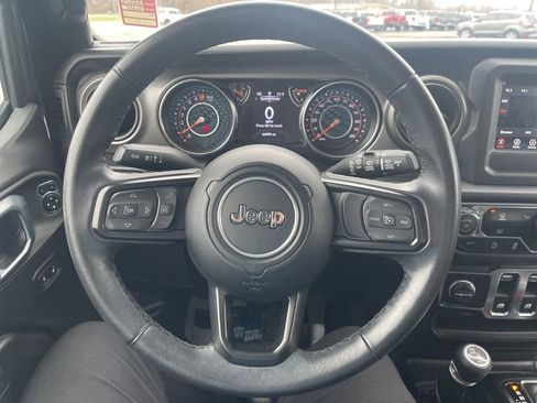 Used 2022 Jeep Wrangler Willys image 25