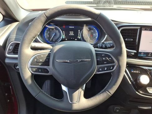 New 2026 Chrysler Pacifica Select FWD image 11