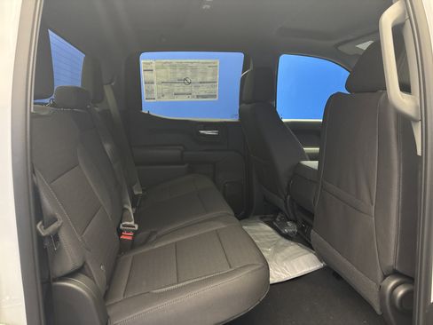 New 2026 Chevrolet Silverado 1500 Custom Trail Boss w/ Dark Appearance Package image 25