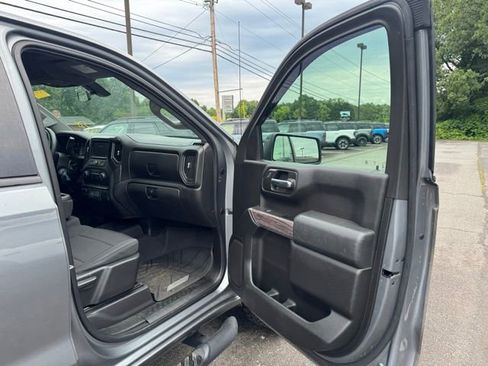Used 2020 Chevrolet Silverado 1500 Custom Trail Boss w/ Custom Convenience Package AWD/4WD image 16
