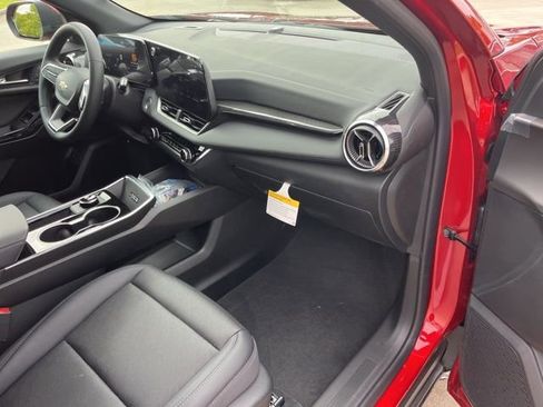 New 2026 Chevrolet Equinox LT FWD image 33