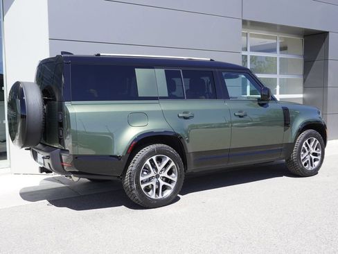 New 2026 Land Rover Defender 130 X-Dynamic SE AWD/4WD image 4