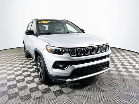 Certified 2024 Jeep Compass Limited image 2
