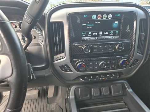 Used 2018 GMC Sierra 1500 SLT image 13