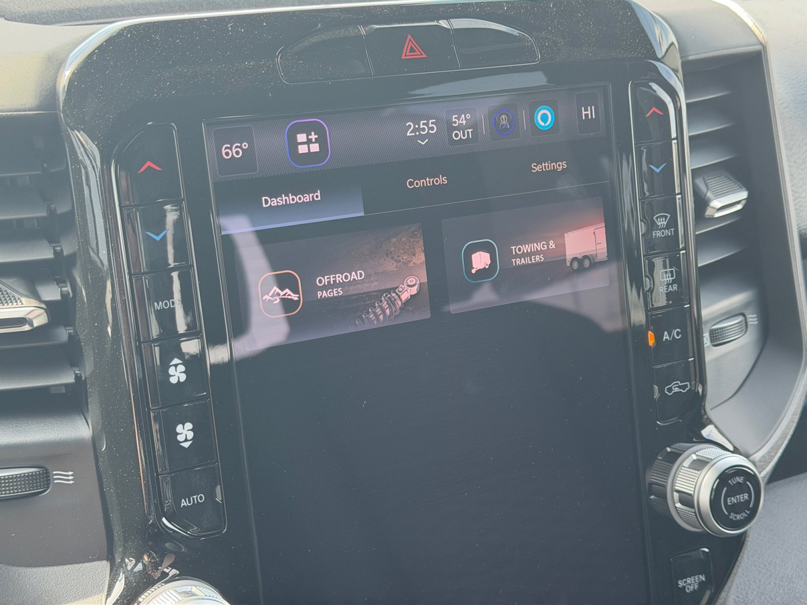 New 2026 RAM 2500 Tradesman AWD/4WD image 33