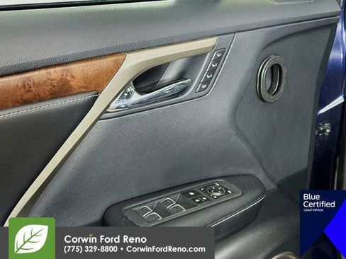 Used 2022 Lexus RX 350L Premium w/ Premium Package image 22