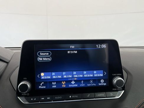 Used 2021 Nissan Sentra SR w/ Lighting Package image 15