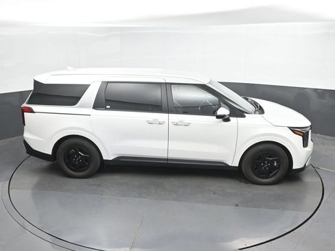Used 2026 Kia Carnival FWD image 31