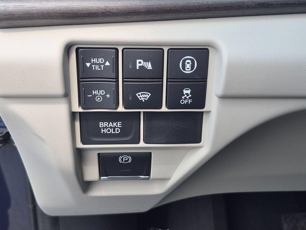 Certified 2026 Acura RDX w/ Advance Package AWD/4WD image 16