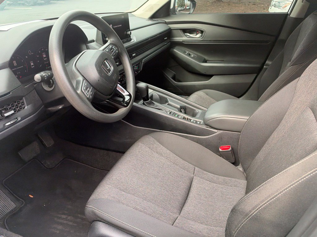 Used 2024 Honda Accord EX image 4