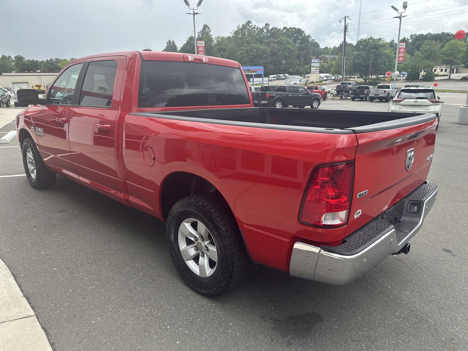 Used 2019 RAM 1500 Classic SLT AWD/4WD image 6