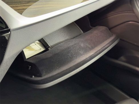 Used 2022 BMW 530i xDrive 530i xDrive w/ Convenience Package image 31