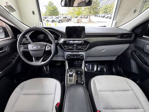 Used 2025 Ford Escape Active AWD/4WD image 15