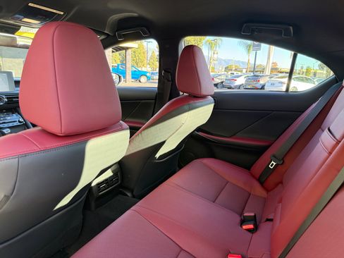 Used 2025 Lexus IS 300 F Sport image 16