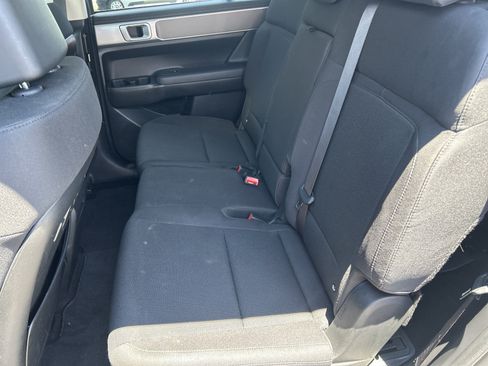 Used 2026 Hyundai Santa Fe SE FWD image 15