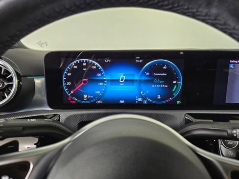 Used 2022 Mercedes-Benz A 220 4MATIC image 36