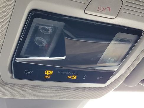 Used 2024 Volkswagen Atlas SE image 29