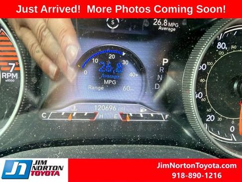 Used 2019 Jeep Cherokee Trailhawk w/ Comfort/Convenience Group AWD/4WD image 11