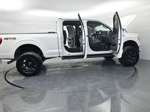 Used 2022 Ford F150 XLT image 69