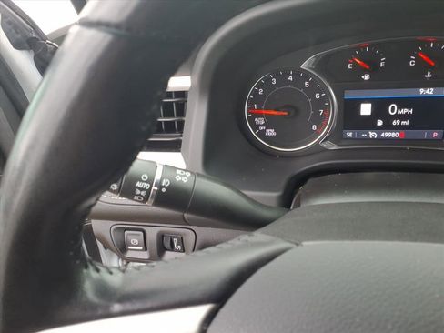 Used 2021 GMC Acadia SLT w/ Preferred Package image 26