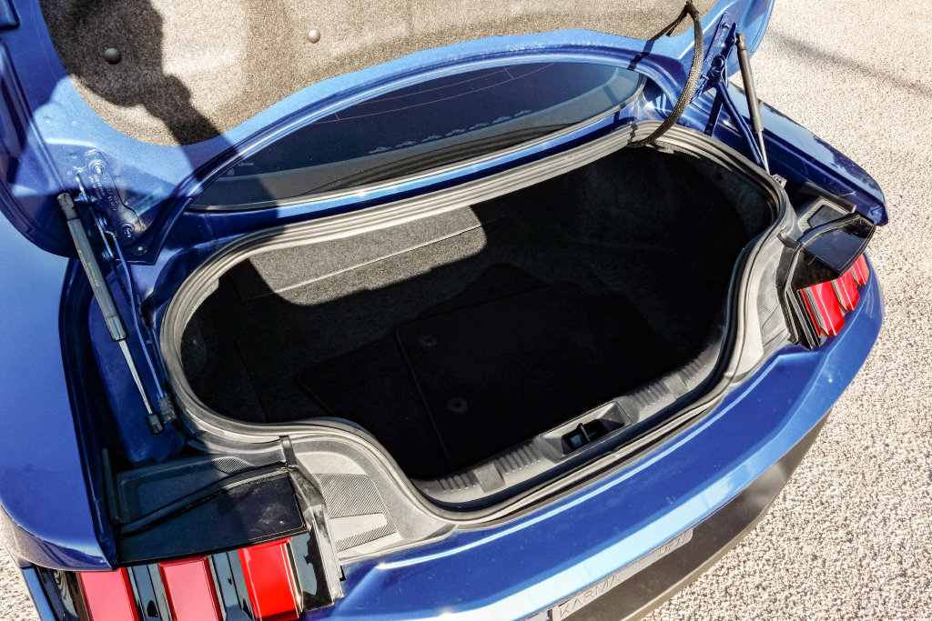 Used 2024 Ford Mustang GT RWD image 40