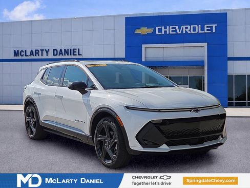 Used 2025 Chevrolet Equinox EV RS w/ Convenience Package II image 1