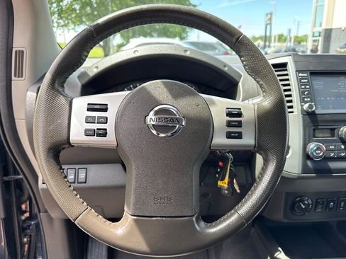 Used 2019 Nissan Frontier SV w/ Value Truck Package AWD/4WD image 18