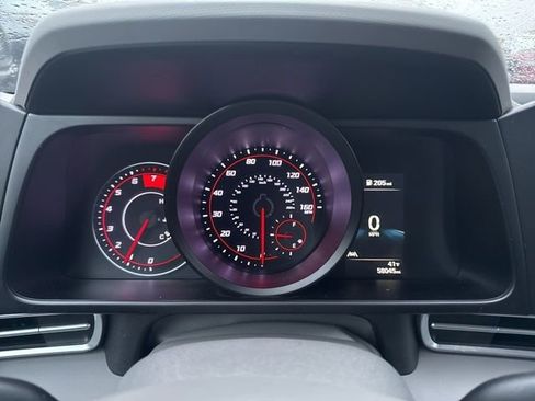 Used 2022 Hyundai Elantra SEL image 22