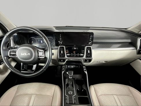 Used 2023 Kia Sorento S FWD image 7
