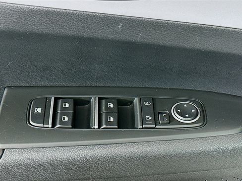 Used 2024 Kia Forte LXS image 15