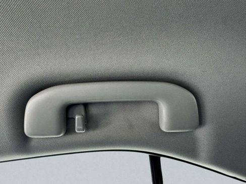 Used 2024 Toyota Camry SE image 38