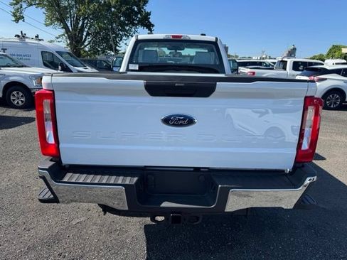 New 2026 Ford F350 XL w/ FX4 Off-Road Package AWD/4WD image 4