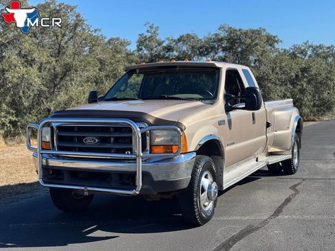 Used 1999 Ford F350 XLT image 3